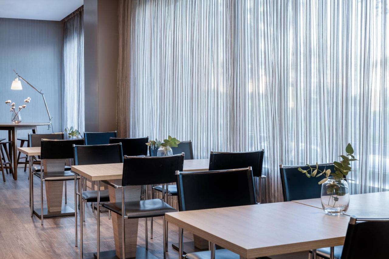 Ac Hotel Huelva By Marriott 외부 사진