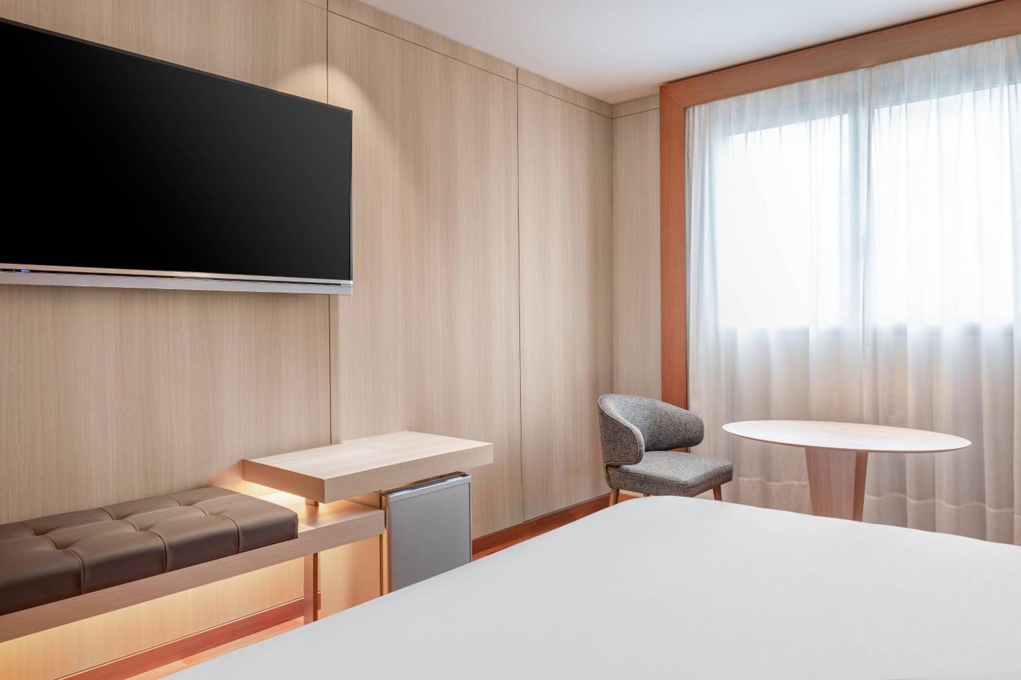 Ac Hotel Huelva By Marriott 외부 사진
